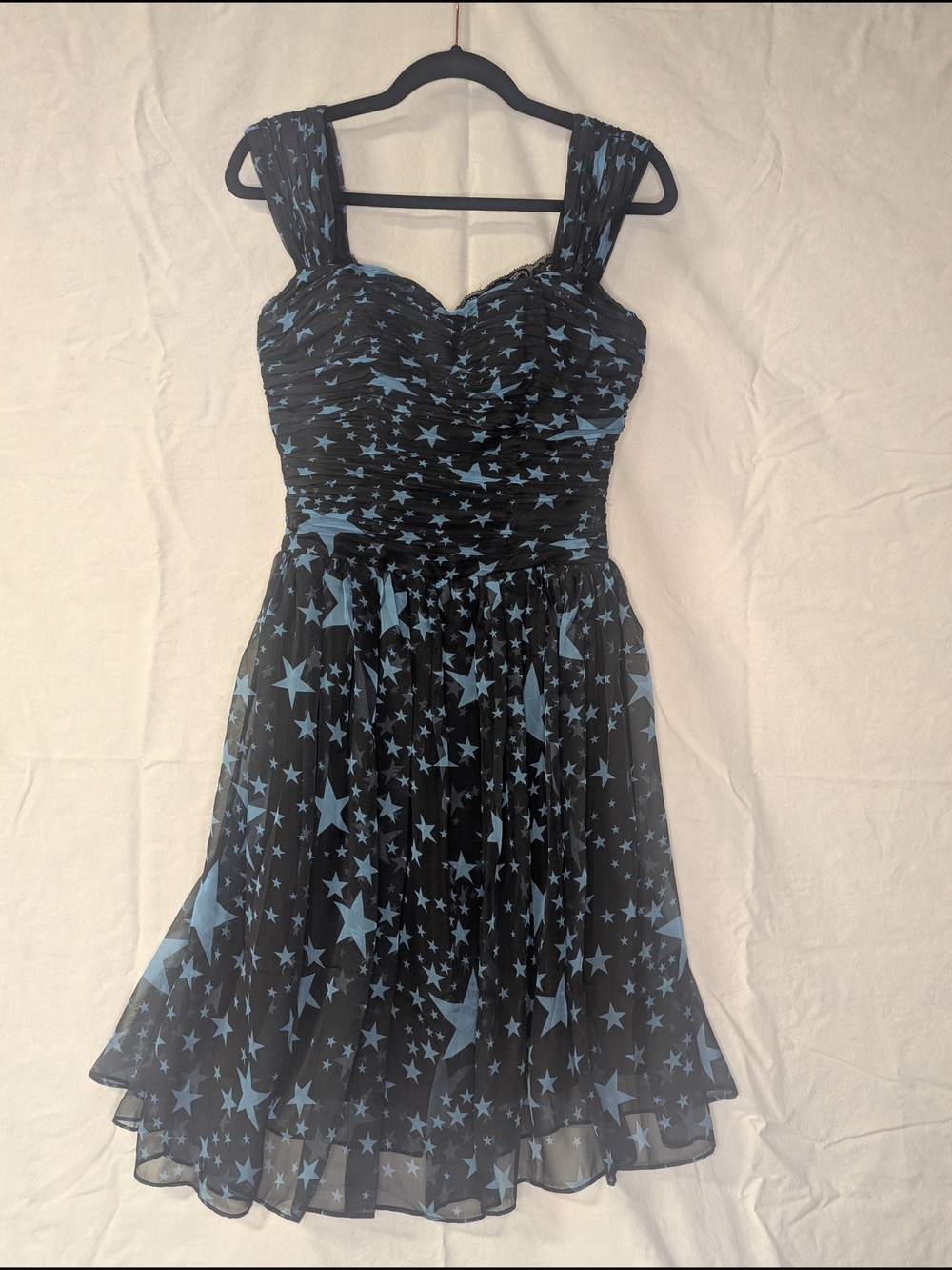 🌈Black Dress with Blue Star Print - Sleeveless Ruched Party Dress